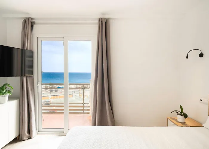 Aa Guest - Sunshine Front Sea Views Eco Lägenhet *